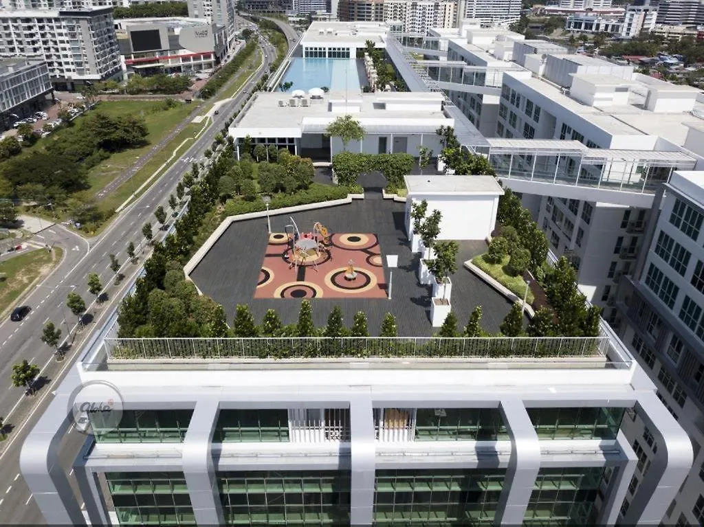 Restary - Ocean, Sutera Avenue Infinity Pool - Imago Opposite - Kk City- 4Br,12Pax 来沙旅 海洋主题公寓 - 无边际日落海景泳池 - Imago商场对面 - Kk市中心 - 4房12人 Kota Kinabalu 0*,  Malásia